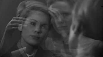 İşte Yine Allah Kadar Yalnızım